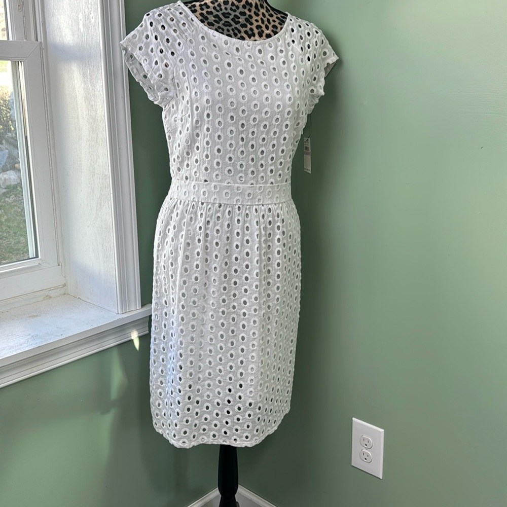 NWT laundry by design white dress size 6